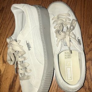Basket Platform Puma’s in the color gray